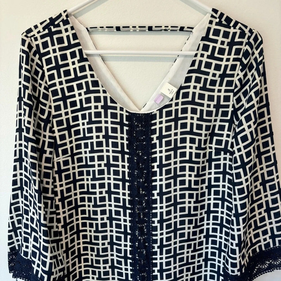 Alya Women’s Blue White Geometric Lace 3 Quarter Sleeve Mini Dress Formal Event - Picture 6 of 12